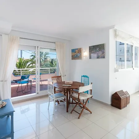 Delfin Apartment *