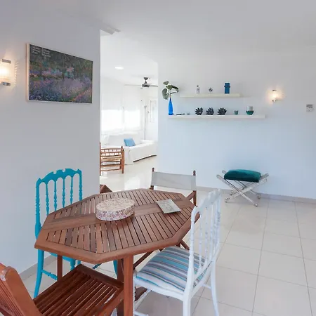 Delfin Apartment *
